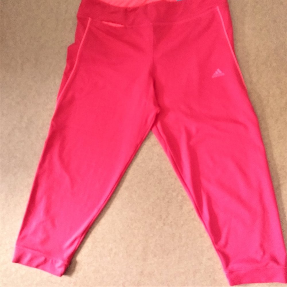 Adidas Active capri's NWT Women M Fitted Orange